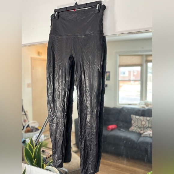 SPANXshape™ Faux Leather Leggings Women’s Size XL - Picture 4 of 5